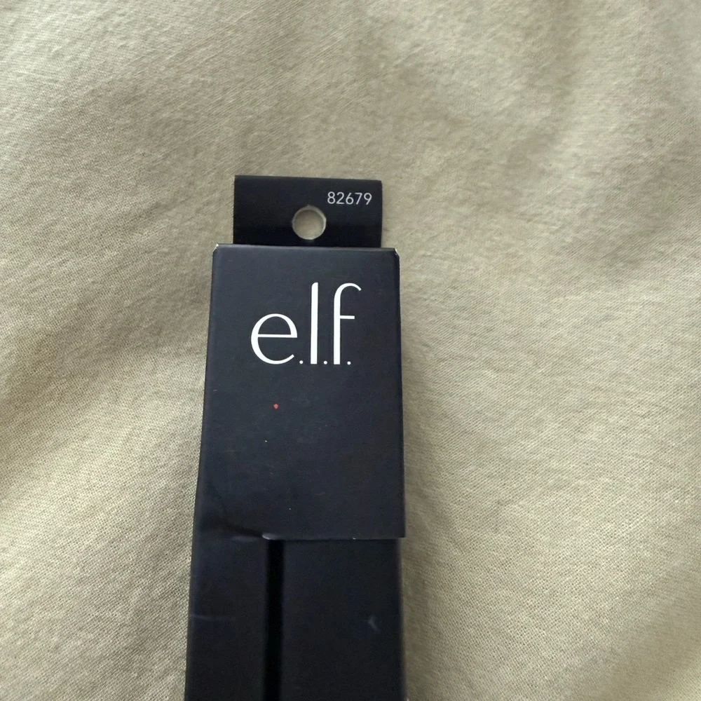 e.l.f Vampy Violet Velvet Matte Lipstick‎